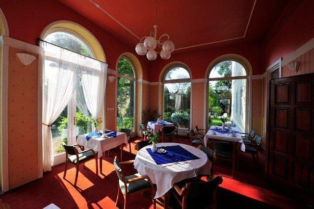 Misefa Kastely Bed & Breakfast Екстериор снимка