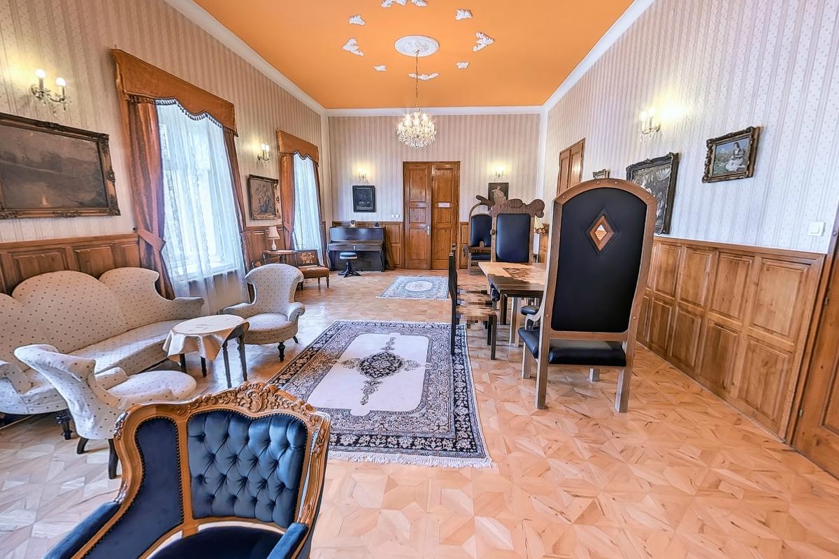 Misefa Kastely Bed & Breakfast Екстериор снимка